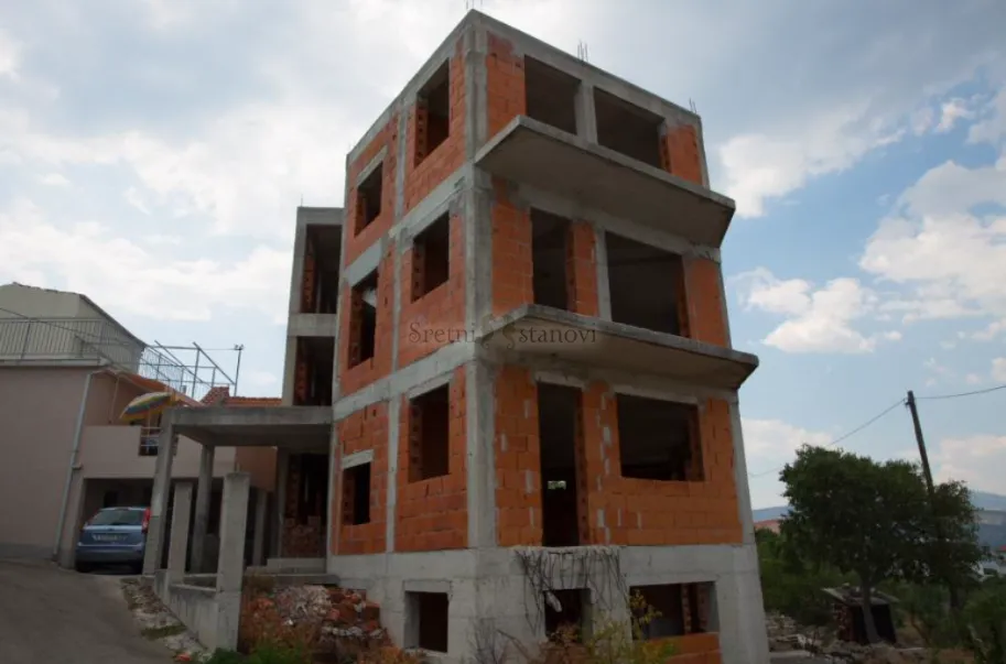 kuća čiovo, arbanija 360 m2 - slika 7