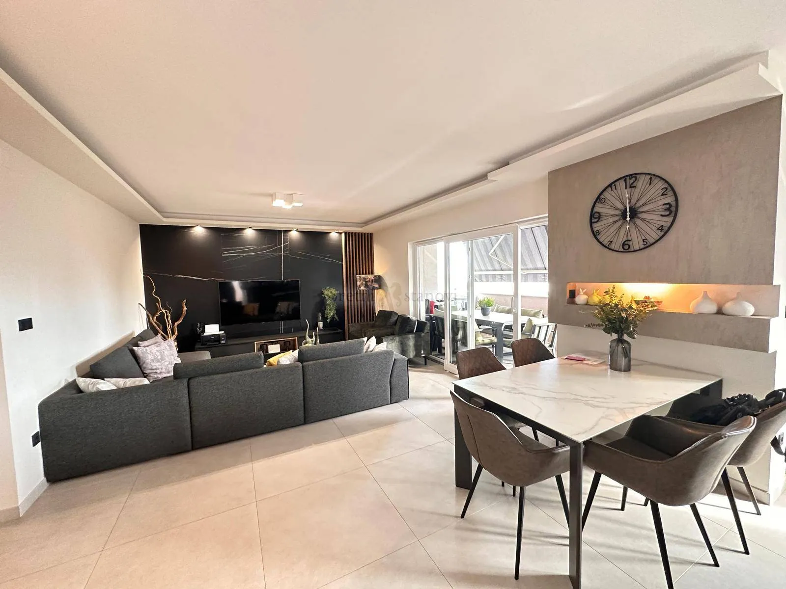 hosti, luksuzni penthouse s pogledom na more - slika 20