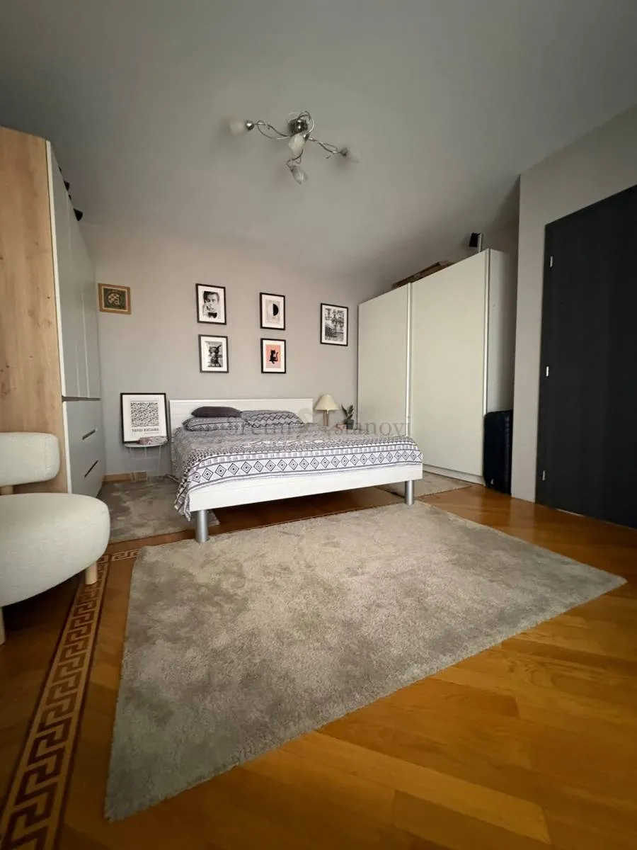 prodaje se prostran četverosoban stan s velikom terasom i garažom – 122,66 m² - slika 9
