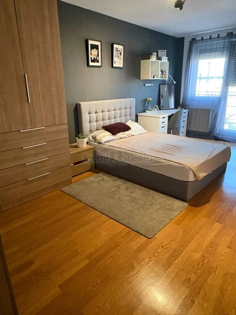 prodaje se prostran četverosoban stan s velikom terasom i garažom – 122,66 m² - slika 8