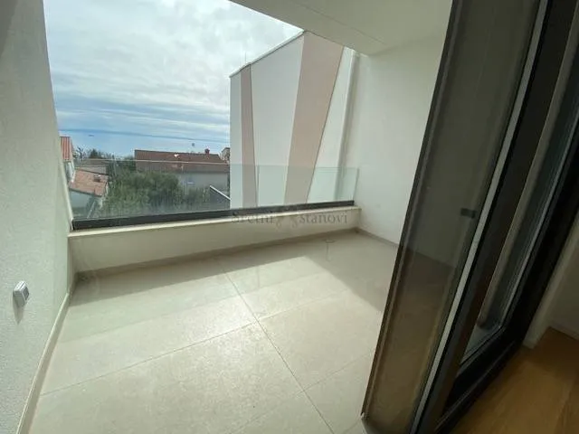 kuća, pobri,171 m2, bazen, tri parkirna mjesta - slika 10