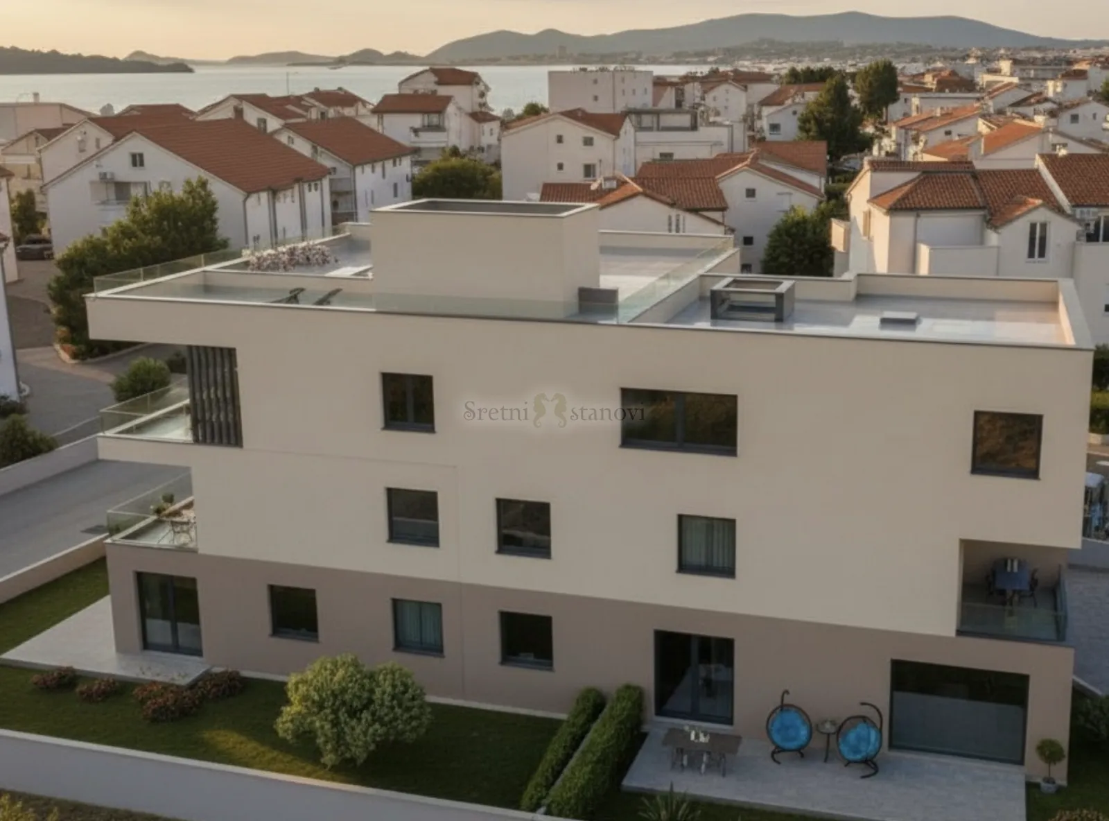 stan srima, vodice, blizina mora, vrt, 2s+db - slika 3