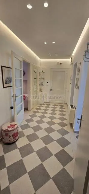 rijeka, najam , centar, 93 m2, 2s+db, lijepi stan s balkonom - slika 16