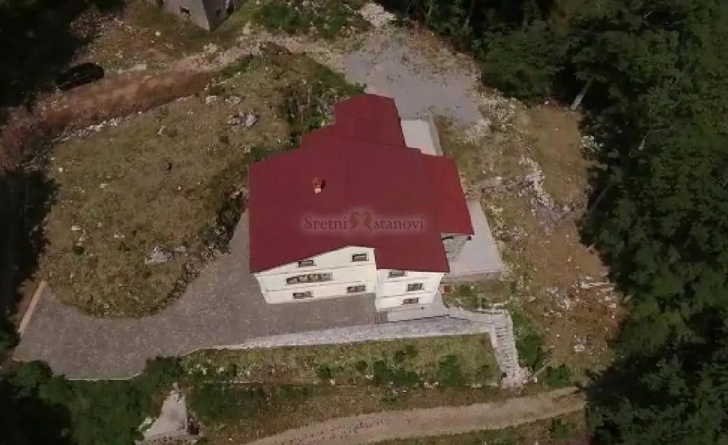 kuća, učka, pogled na more i zaljev, okružena šumom - slika 33