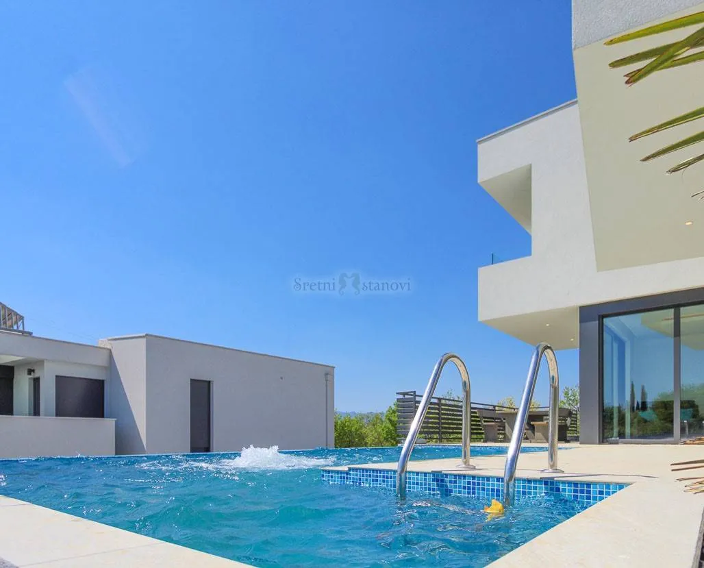 kostrena, moderna villa s bazenom i garažom, 330 m2 - slika 4