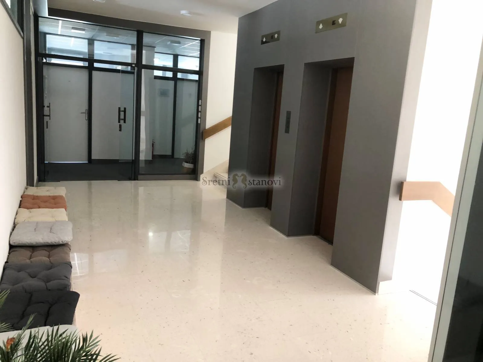 poslovni prostor centar, stari grad, 30 m2 - slika 6