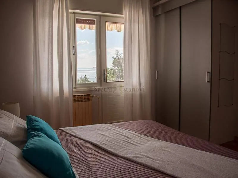 opatija,volosko,100 m2,2s+db,odlična lokacija - slika 15