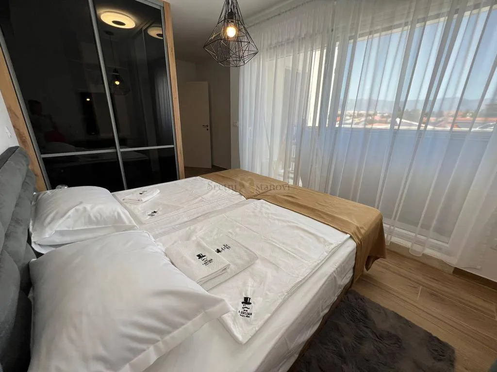 dvoetažni stan, novogradnja, privatni vrt - slika 10