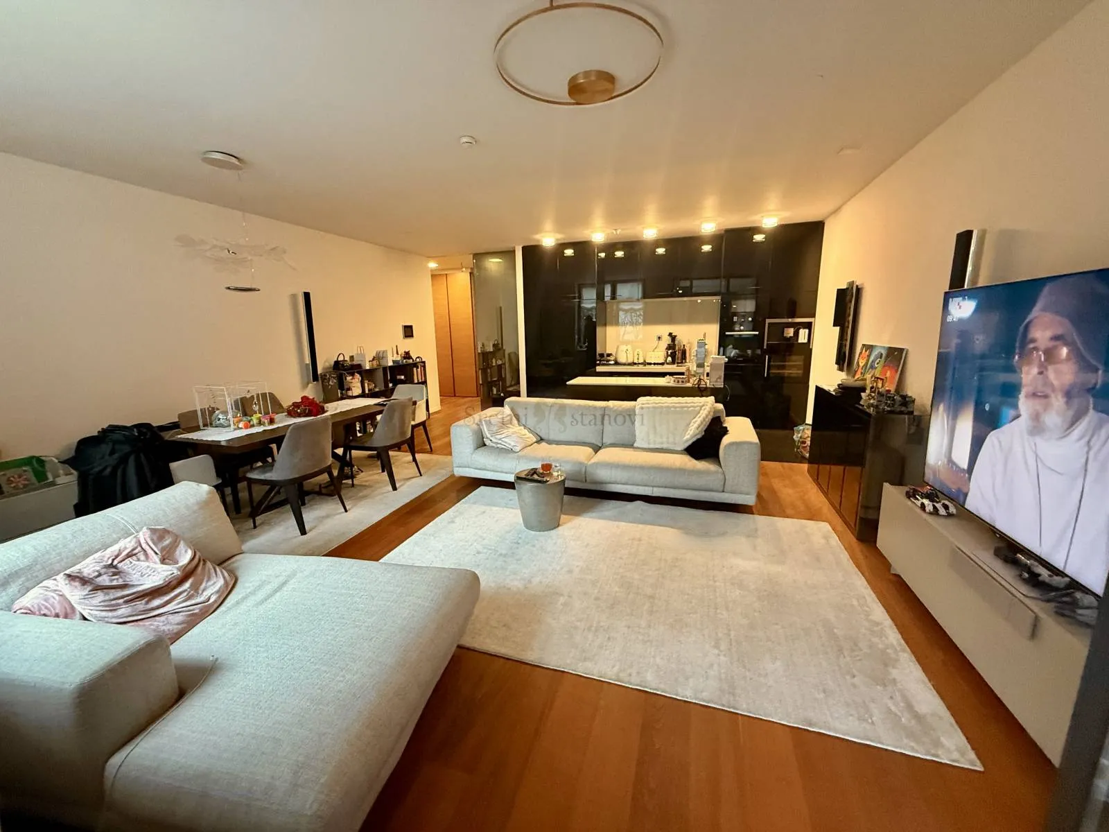 LUKSUZNI STAN ZA NAJAM – CVJETNI TRG, ZAGREB (185 m², GARAŽA)