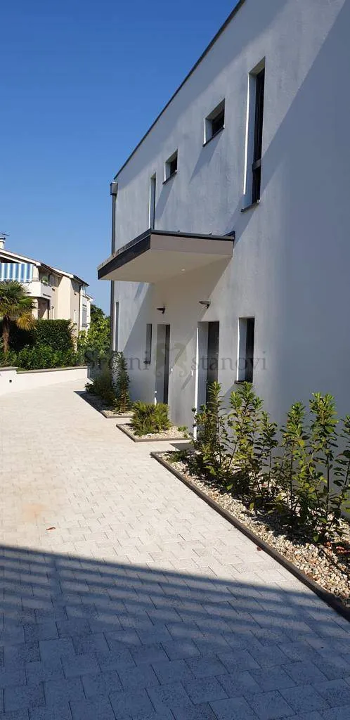 kuća krk, malinska, rova, 3s+db, pogled na more, bazen, 160+190m2 - slika 24