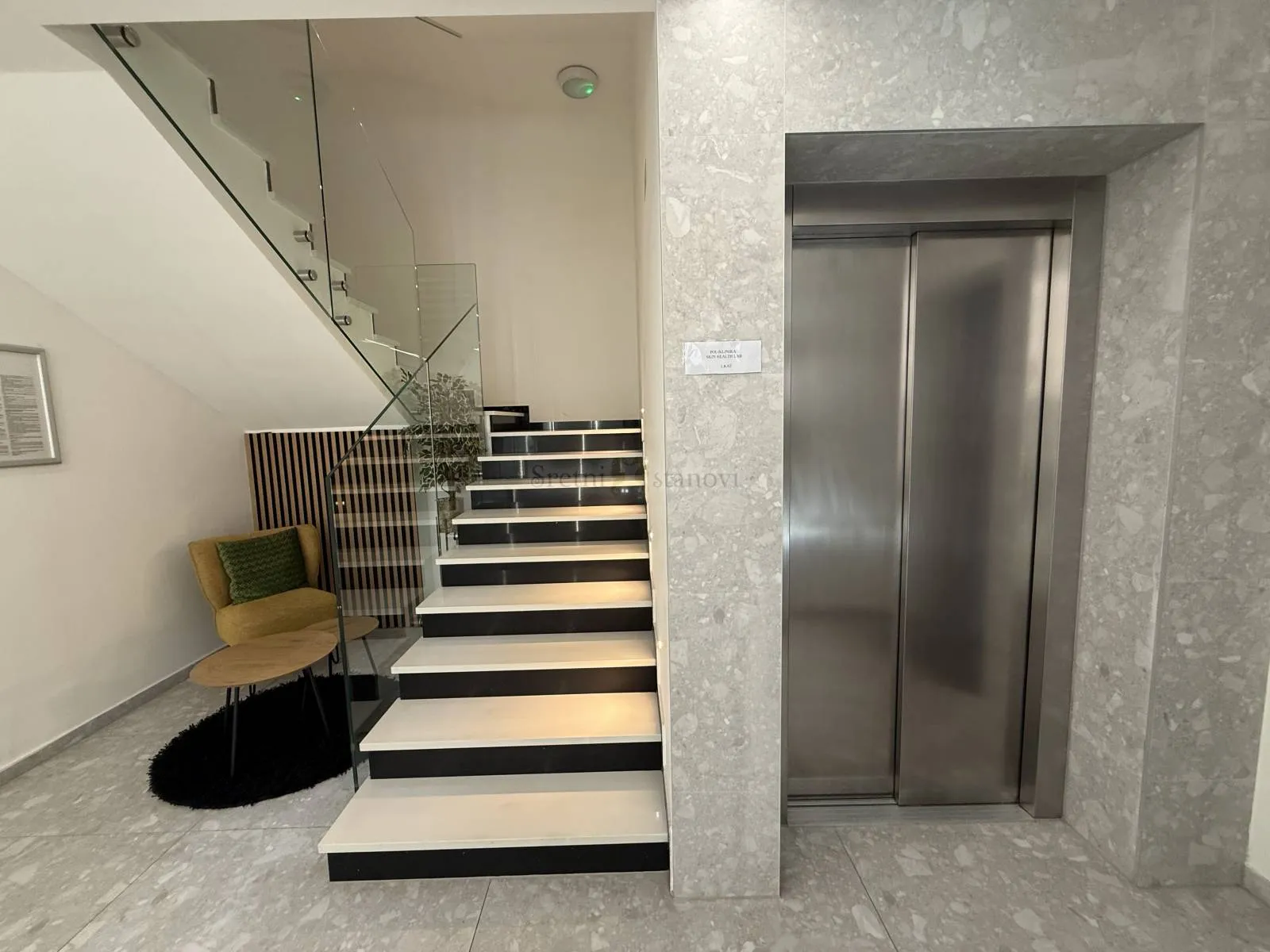 luksuzni penthouse u centru zagreba (najam) - slika 14