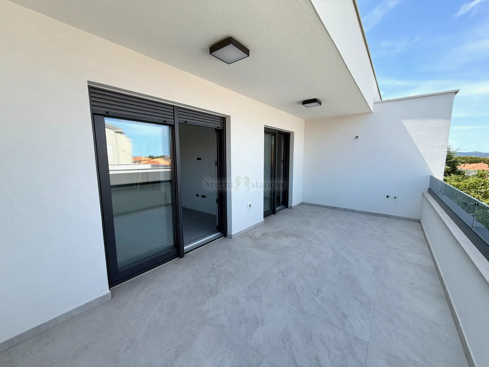 Penthouse stan novogradnja Zadar, Borik - Mocire, 1S+DB, parking, spremište u cijeni