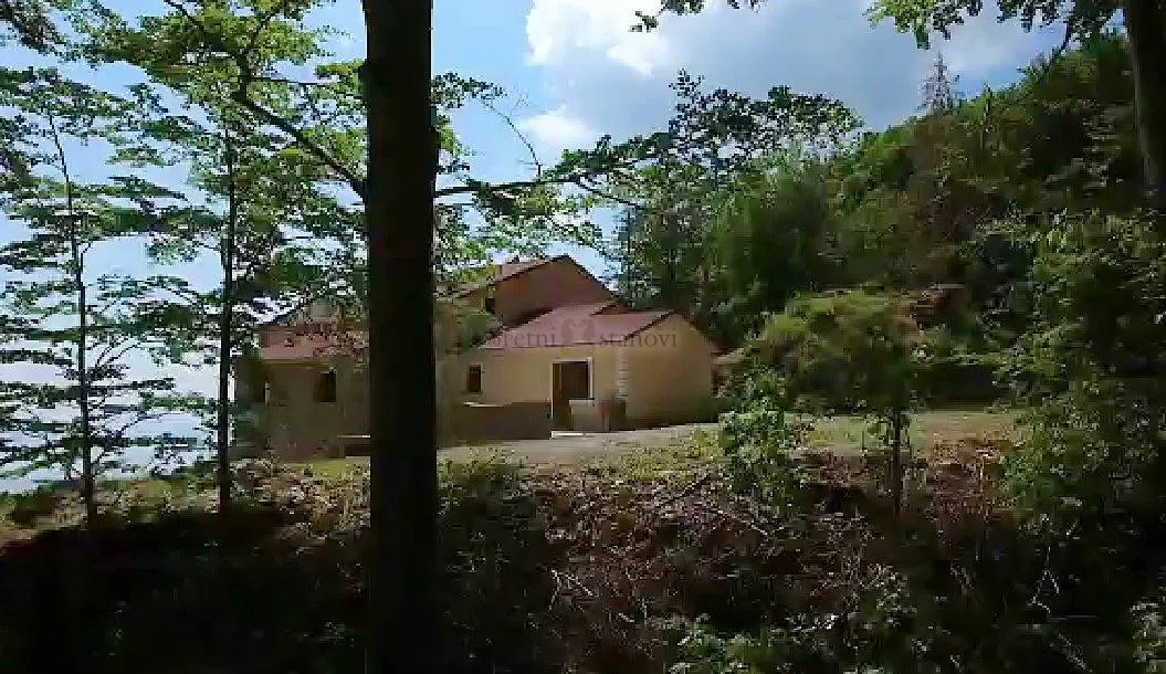 kuća, učka, pogled na more i zaljev, okružena šumom - slika 11