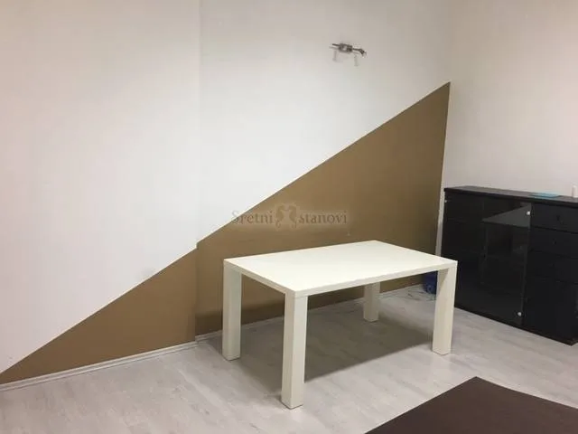 centar, 28 m2, kimatizirano i opremljeno - slika 3
