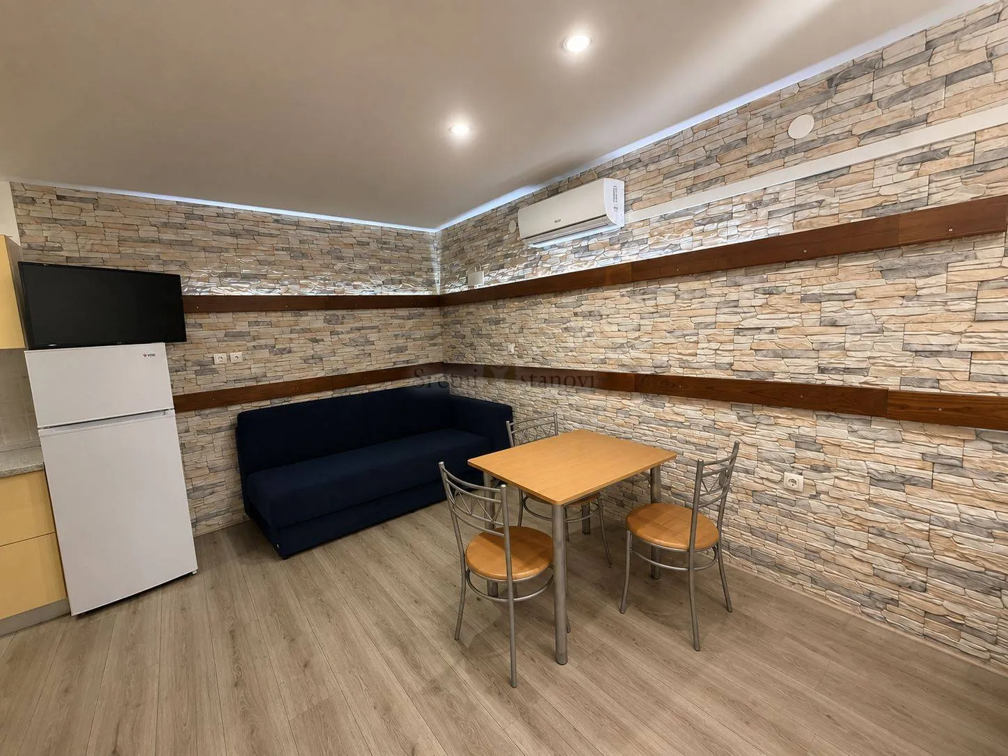 stara novalja, kuća sa 7 apartmana + dodatni objekt, prilika za investiciju - slika 19