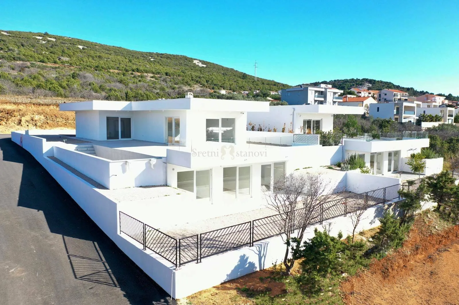 Luksuzna vila s bazenom Stara Novalja, 3S+DB, 388,50 m2, pogled na more - Stara Novalja, Novalja