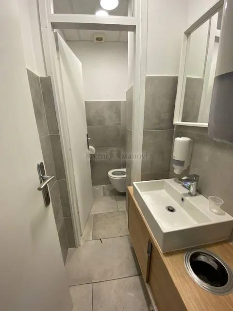 centar rijeka, 122 m2, moderan poslovni prostor za najam - slika 9