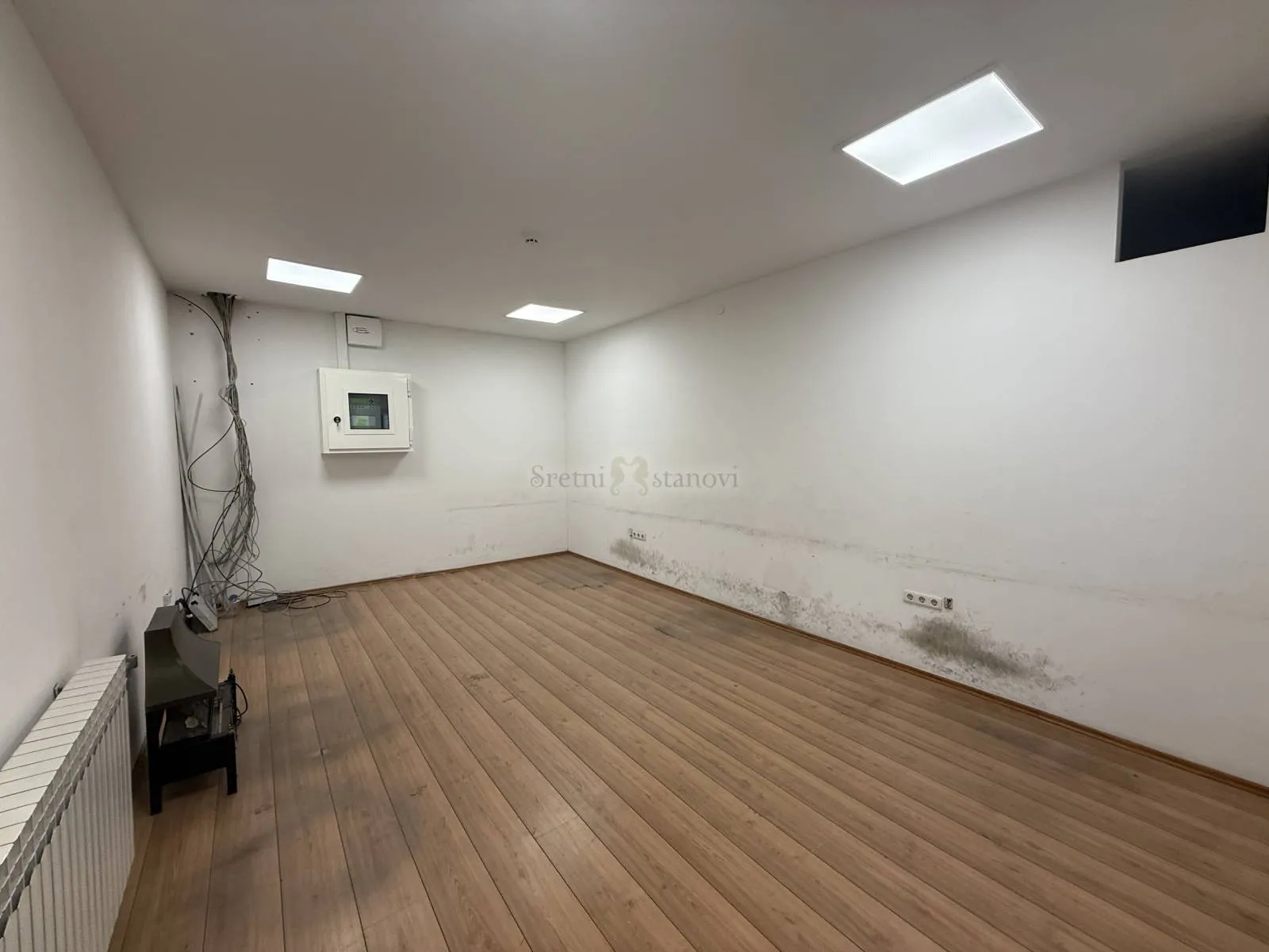 iznajmljuje se skladište – 1.700 m² – trnje - slika 16