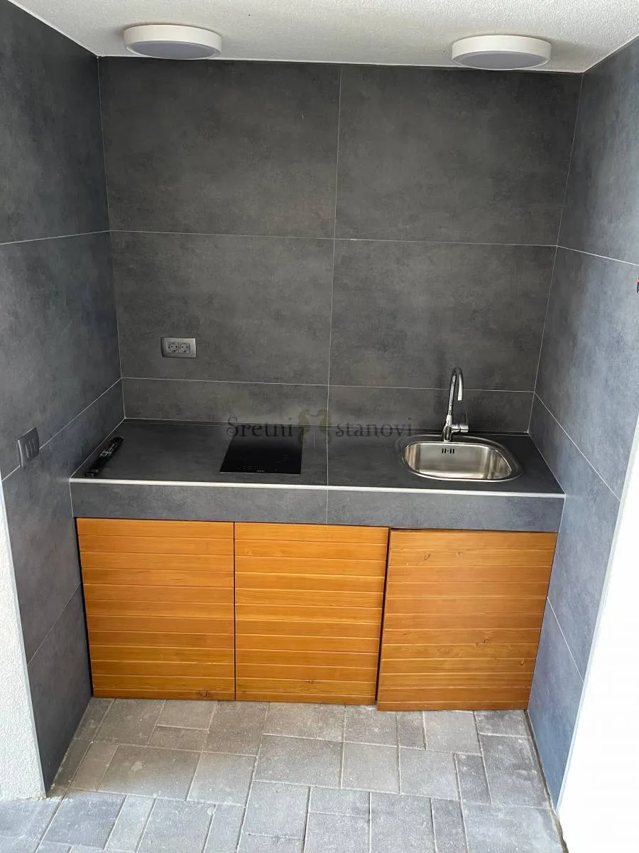 2 stana s bazenom vodice, 2s+db + garsonjera - slika 4