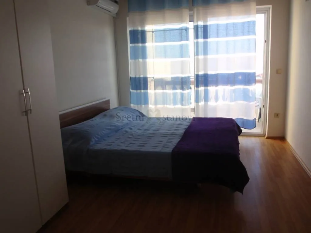 krk, najam, 2s+db,50 m2 s balkonom, korištenje bazena - slika 2