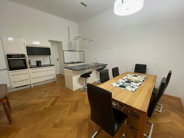 centar, gospodski stan, 3s+db, 140 m2 - slika 3