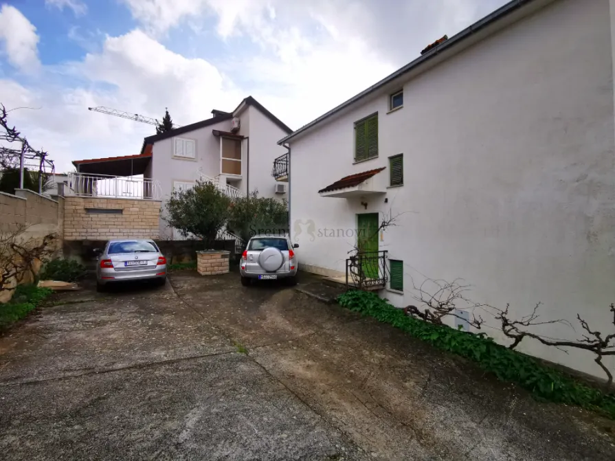 kuća čiovo, okrug gornji - slika 8