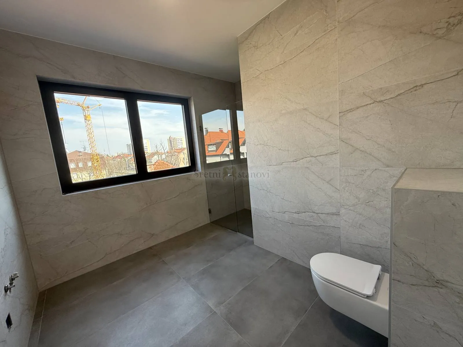 luksuzni penthouse u centru zagreba (najam) - slika 11