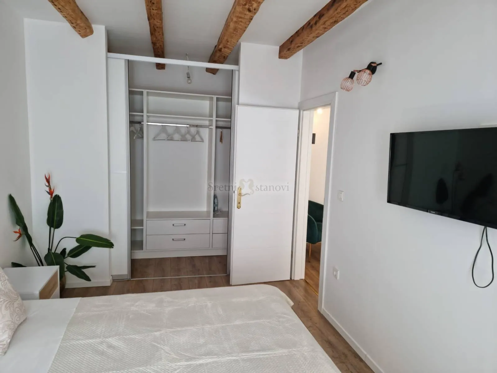 centar, 75 m2, 2s+db, prekrasan novouređeni stan - slika 8
