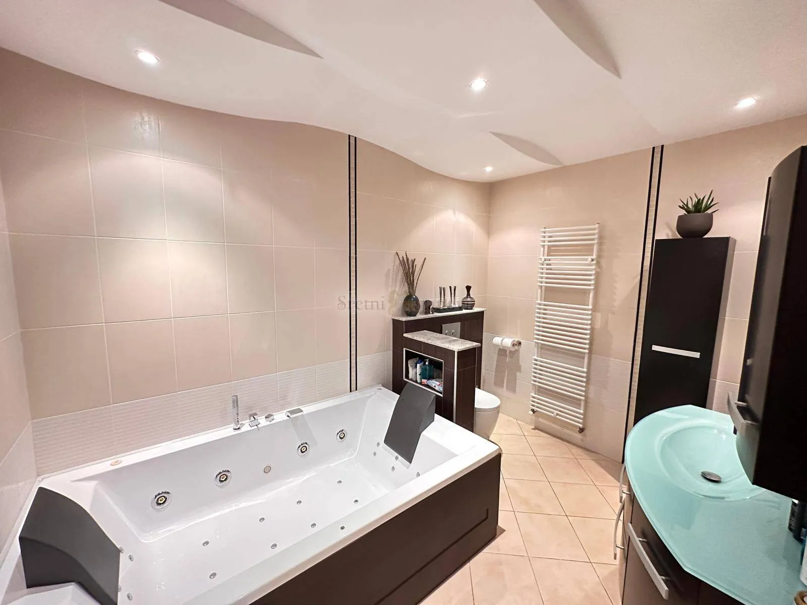 hosti, luksuzni penthouse s pogledom na more - slika 12