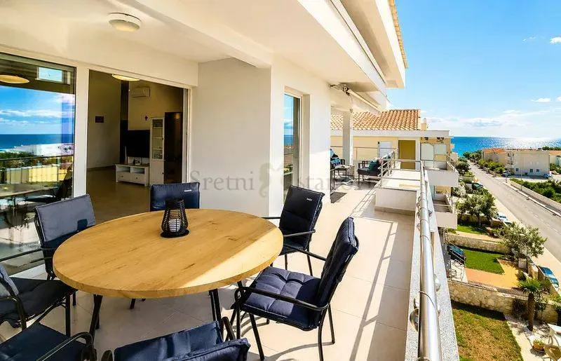 penthouse novalja, 4s+db, otvoreni pogled prema moru - slika 10