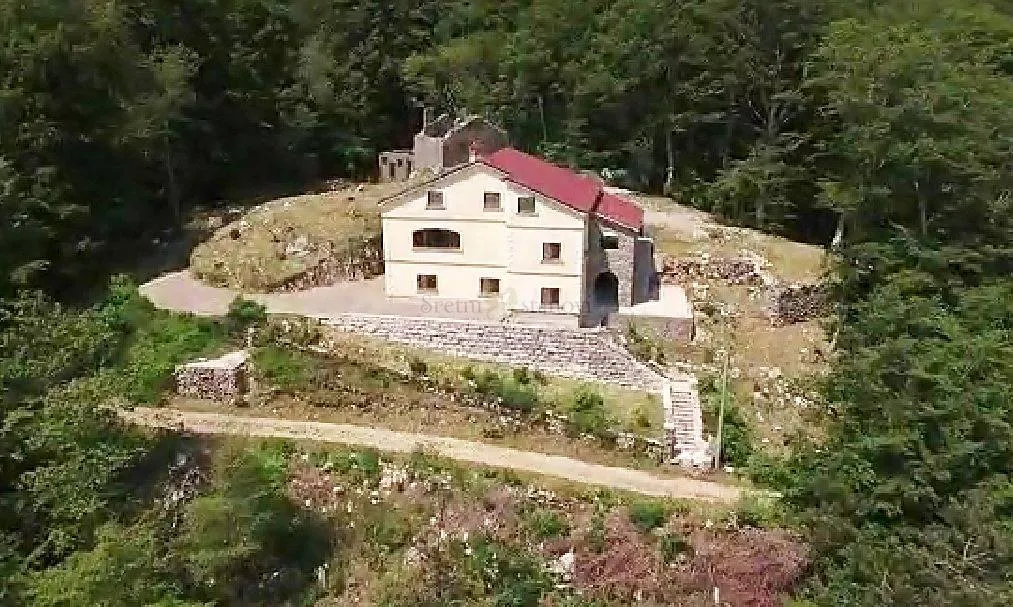 Kuća, Učka, pogled na more i zaljev, okružena šumom - Vela Učka, Opatija