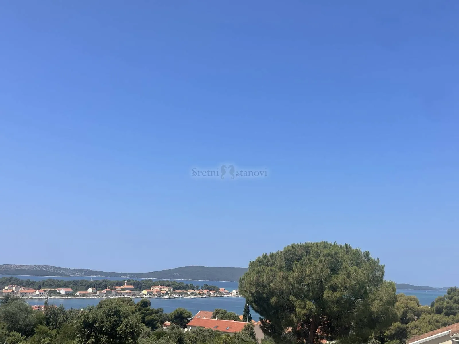 stan novogradnja šibenik, brodarica, 2s+db, pogled na more i blizina mora - slika 2