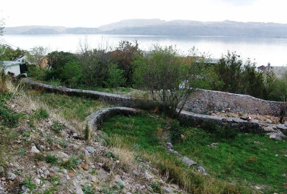 karlobag, do mora, zemljište s povijesnom utvrdom u centru grada - slika 2
