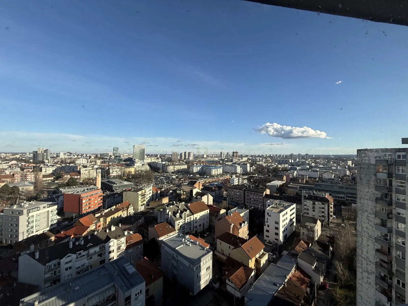 stan: trešnjevka, 64.00 m2- panoramski pogled na zagreb - slika 2