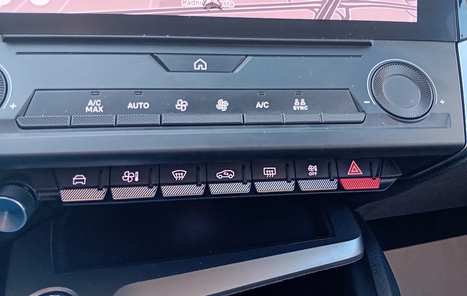 peugeot 308 1,5 bluehdi,do 2 godine jamstva,u sustavu pdv-a. - slika 12