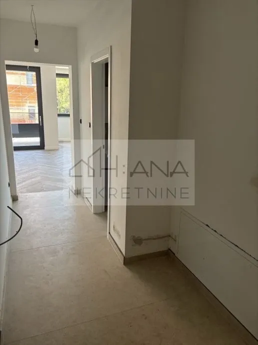 stan: osijek, donji grad, 119.25 m2, 1.kat, useljivo (prodaja) - slika 12