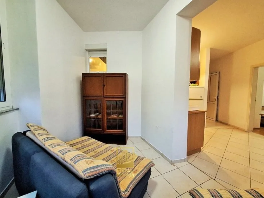 pakoštane, dvosobni apartman 41 m2 u prizemlju, 400 metara od mora - slika 3