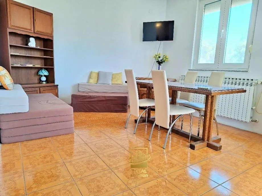 pakoštane, dvosobni apartman 44 m2 na 1. katu, 400 metara od mora - slika 2