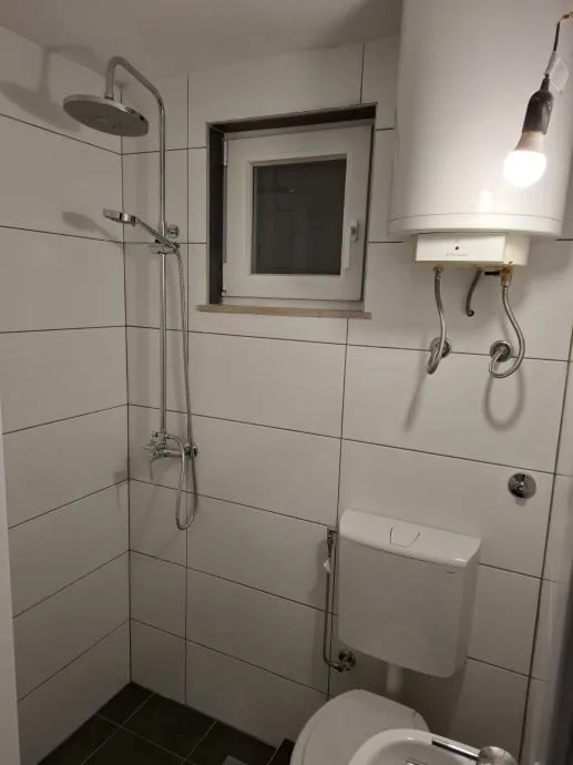 stan: postira, brač, 99.00 m2, prizemlje sa vrtom i parkirnim mjestom - slika 19