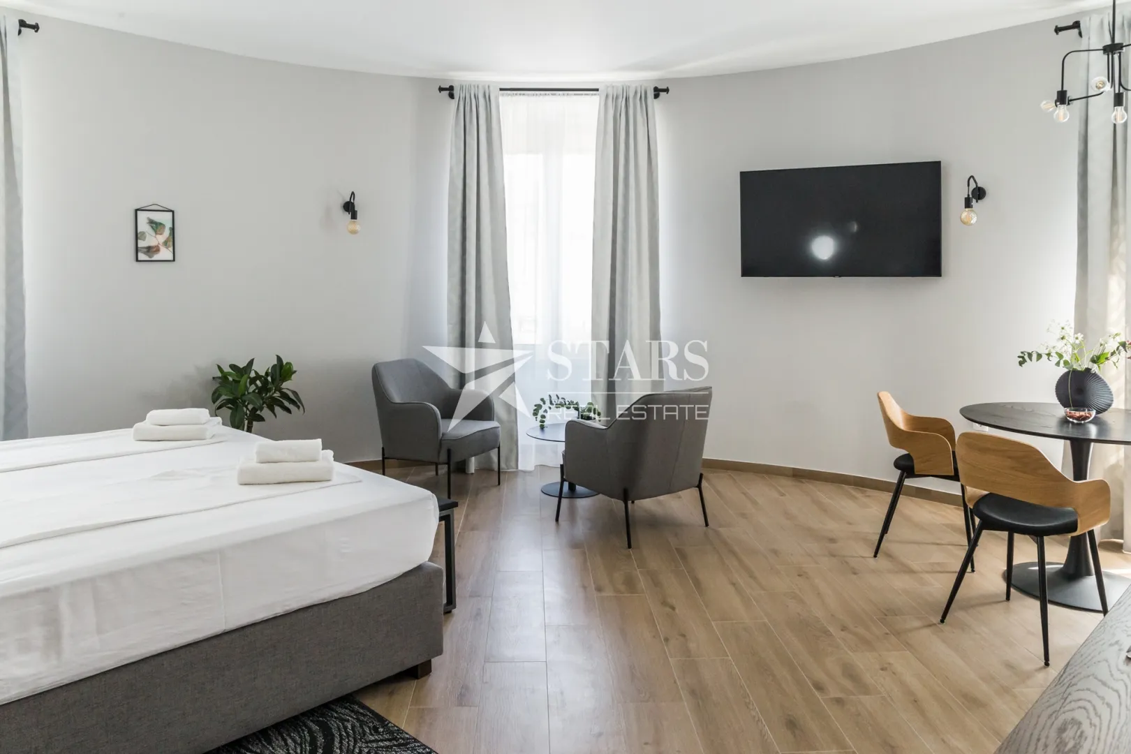 rijeka, centar - stan 150 m2 izveden u 3 apartmana - prilika za investiciju - slika 12