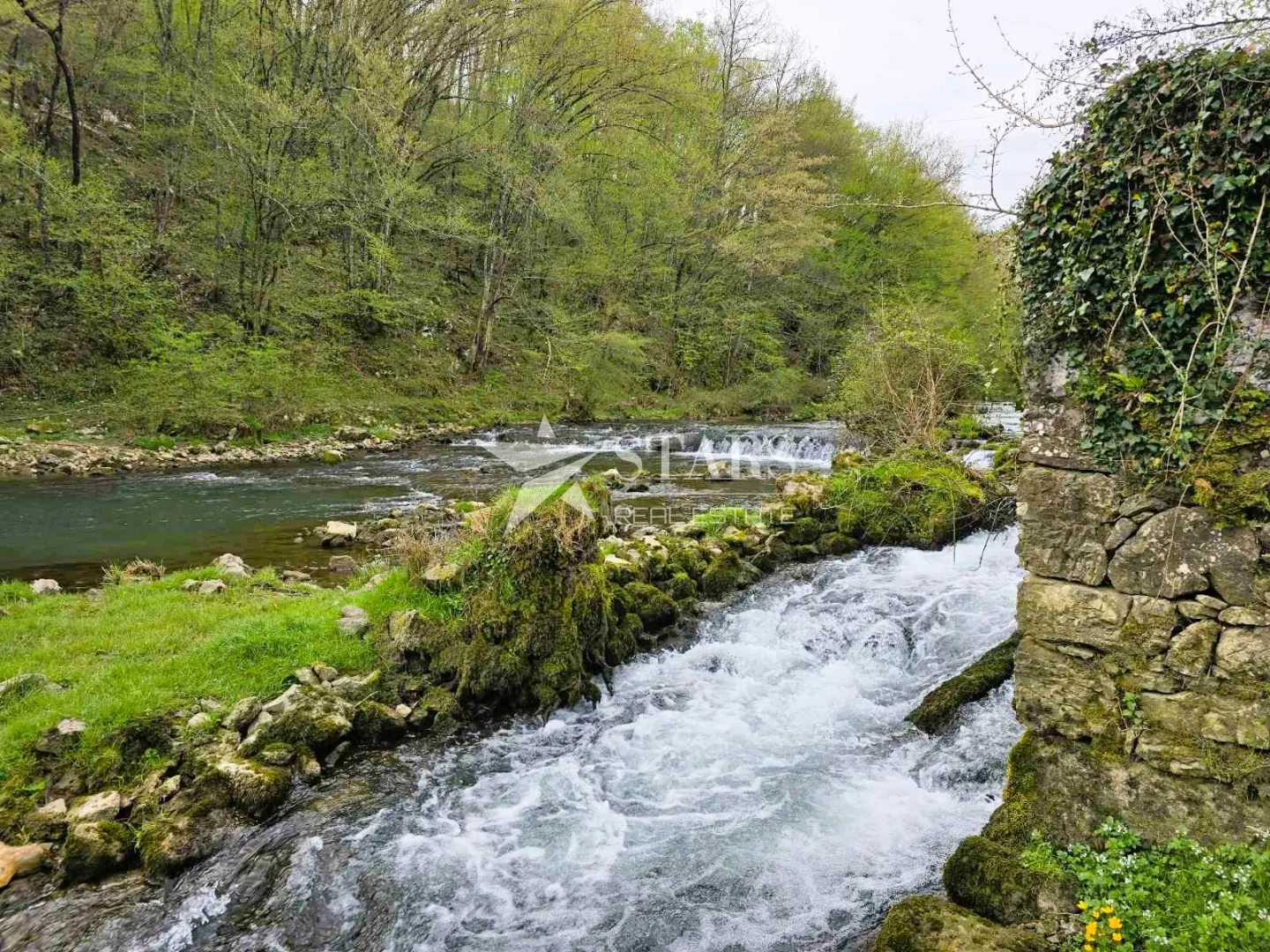 ogulin, građevinsko zemljište s drvenom kućom – oaza mira - slika 25