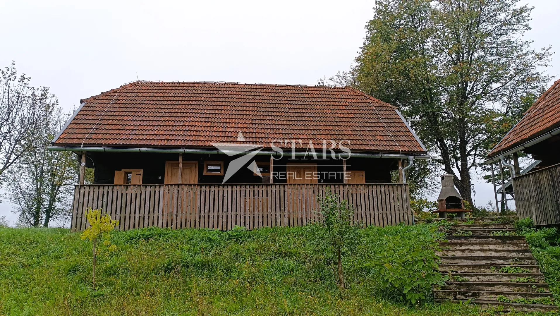 josipdol - dvije drvene kuće s 4 apartmana na velikom zemljištu - slika 3