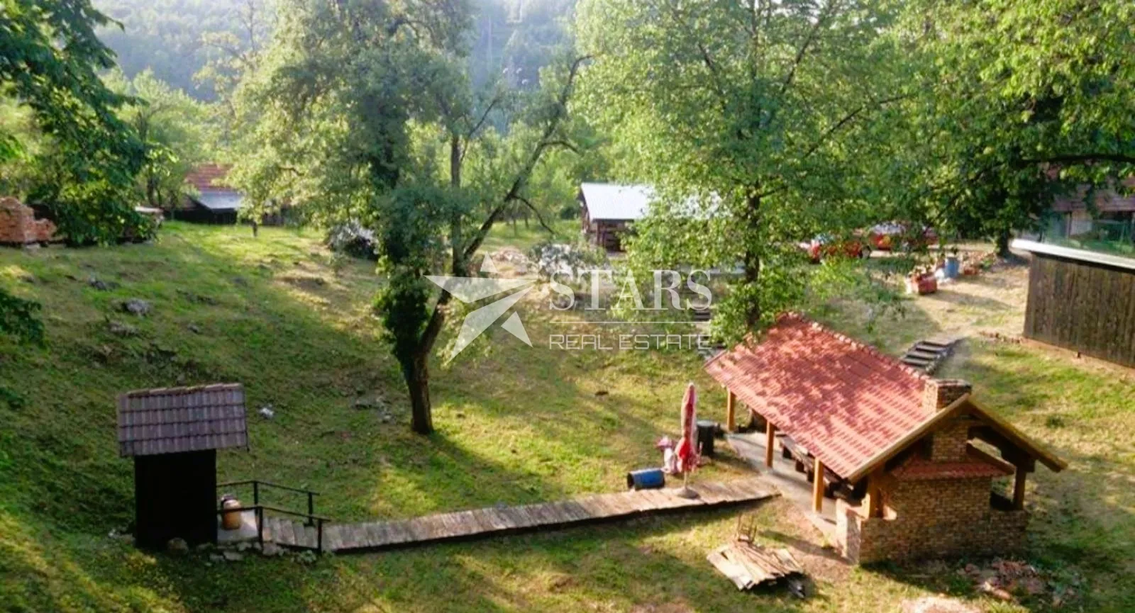 ogulin, građevinsko zemljište s drvenom kućom – oaza mira - slika 19