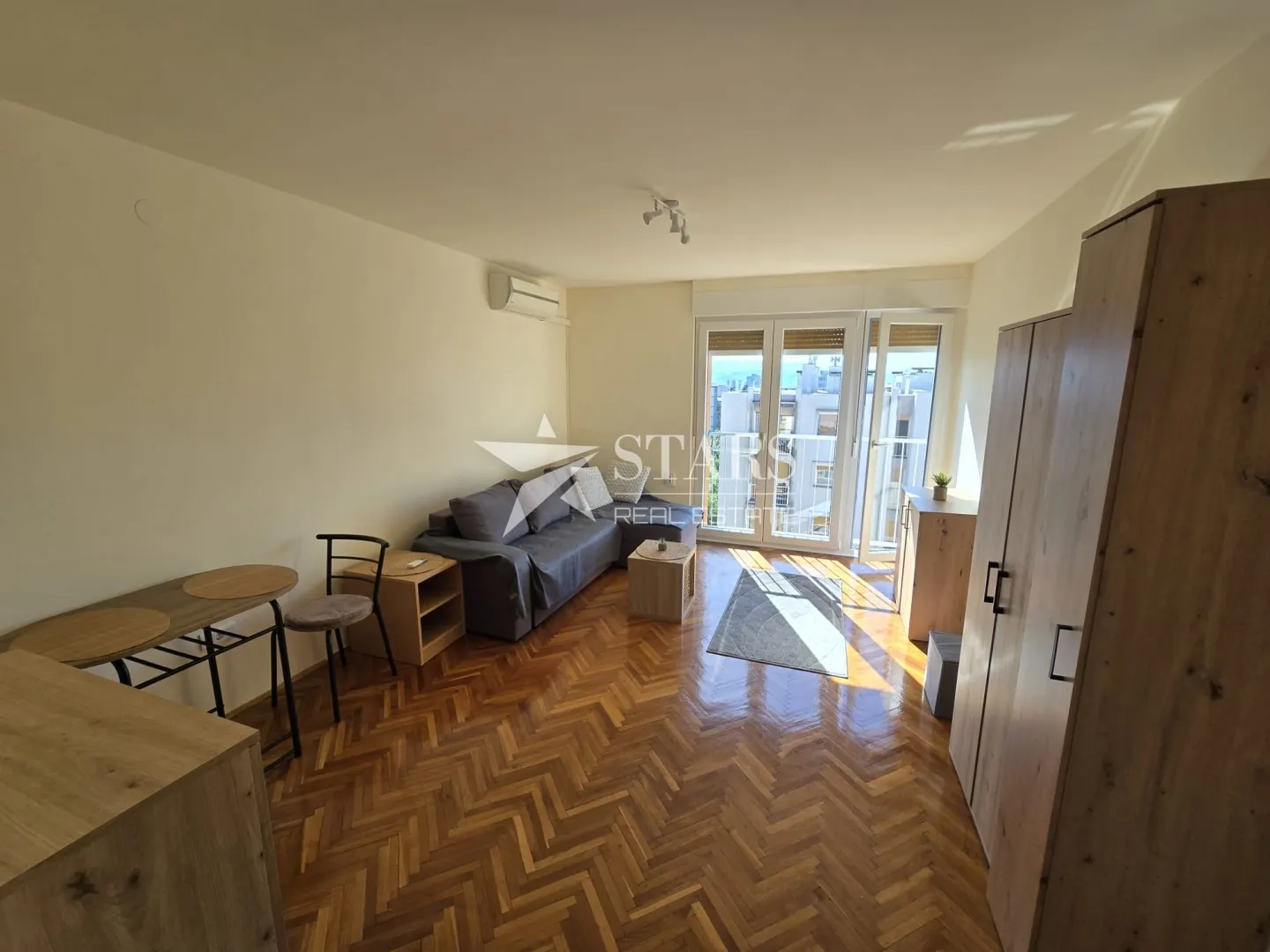 rijeka, krnjevo – uređena garsonijera s pogledom na more za dugoročni najam - slika 4