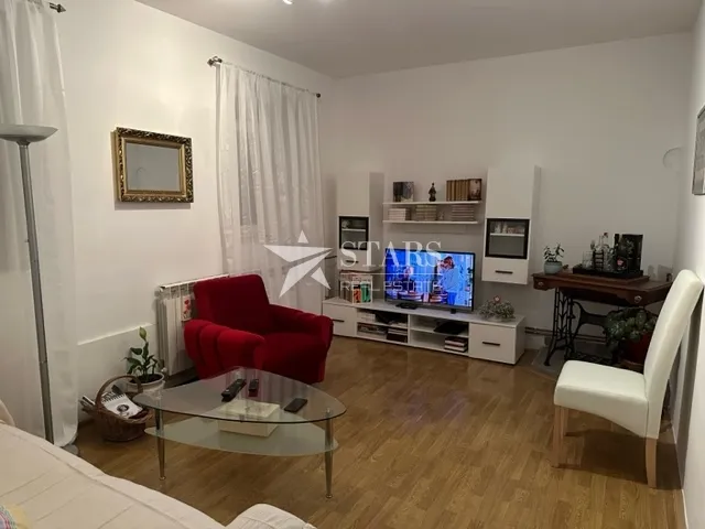 gorski kotar, delnice - centar, kuća sa dva stana i garažom - slika 6
