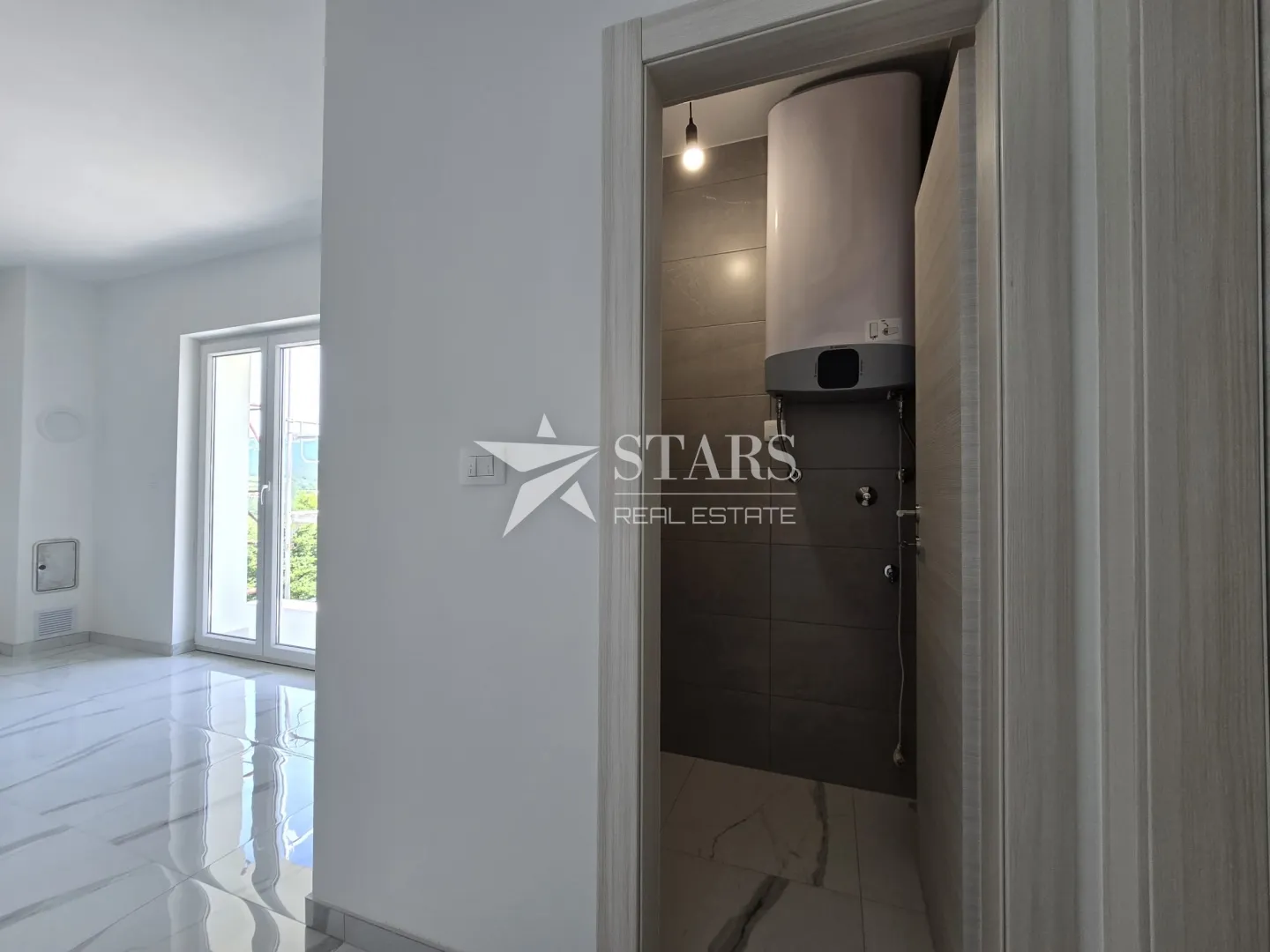 buzet, 1s+db stan u novogradnji, centar - slika 15
