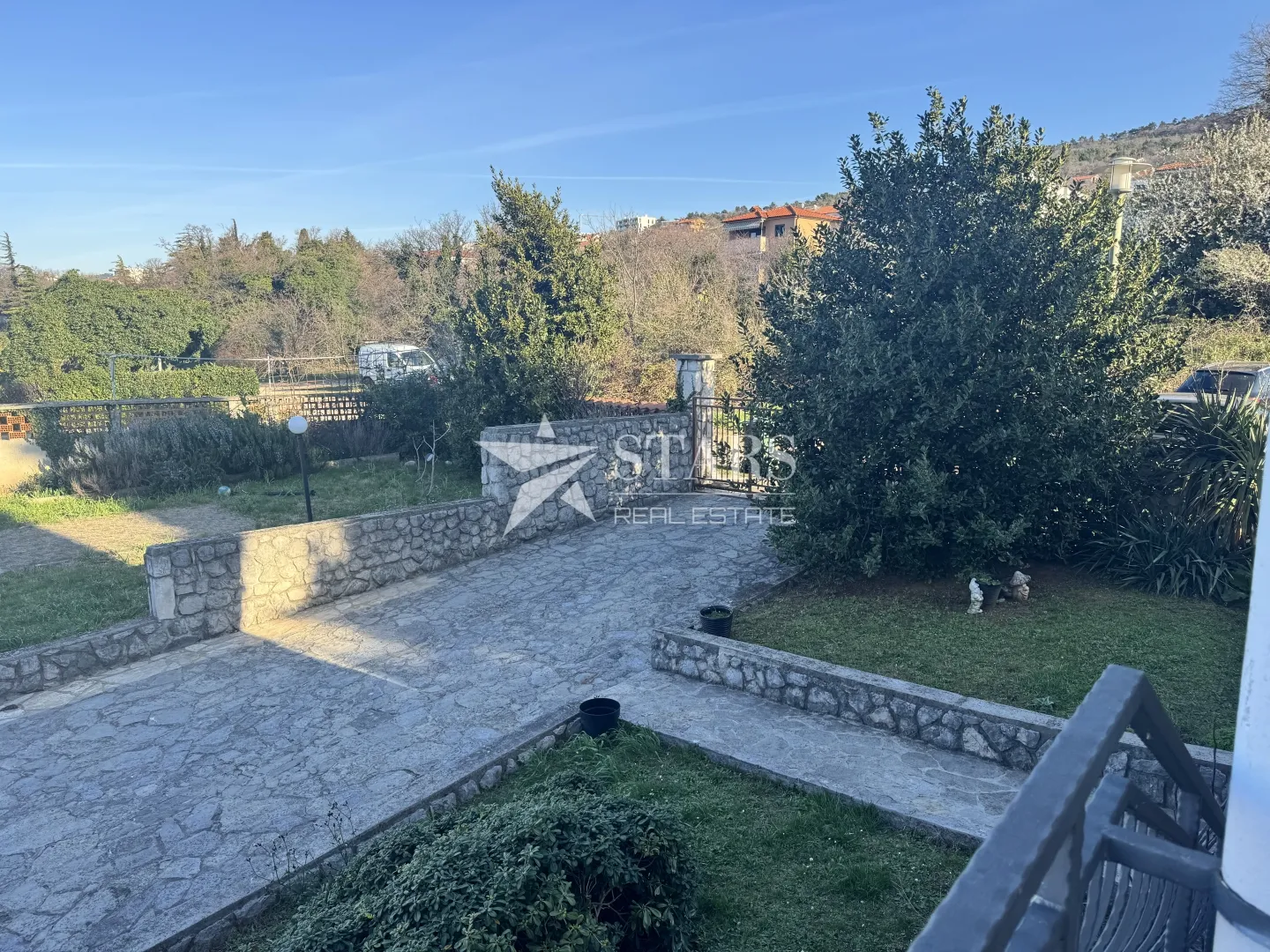 rijeka, kostrena - trosobni stan za najam - slika 12