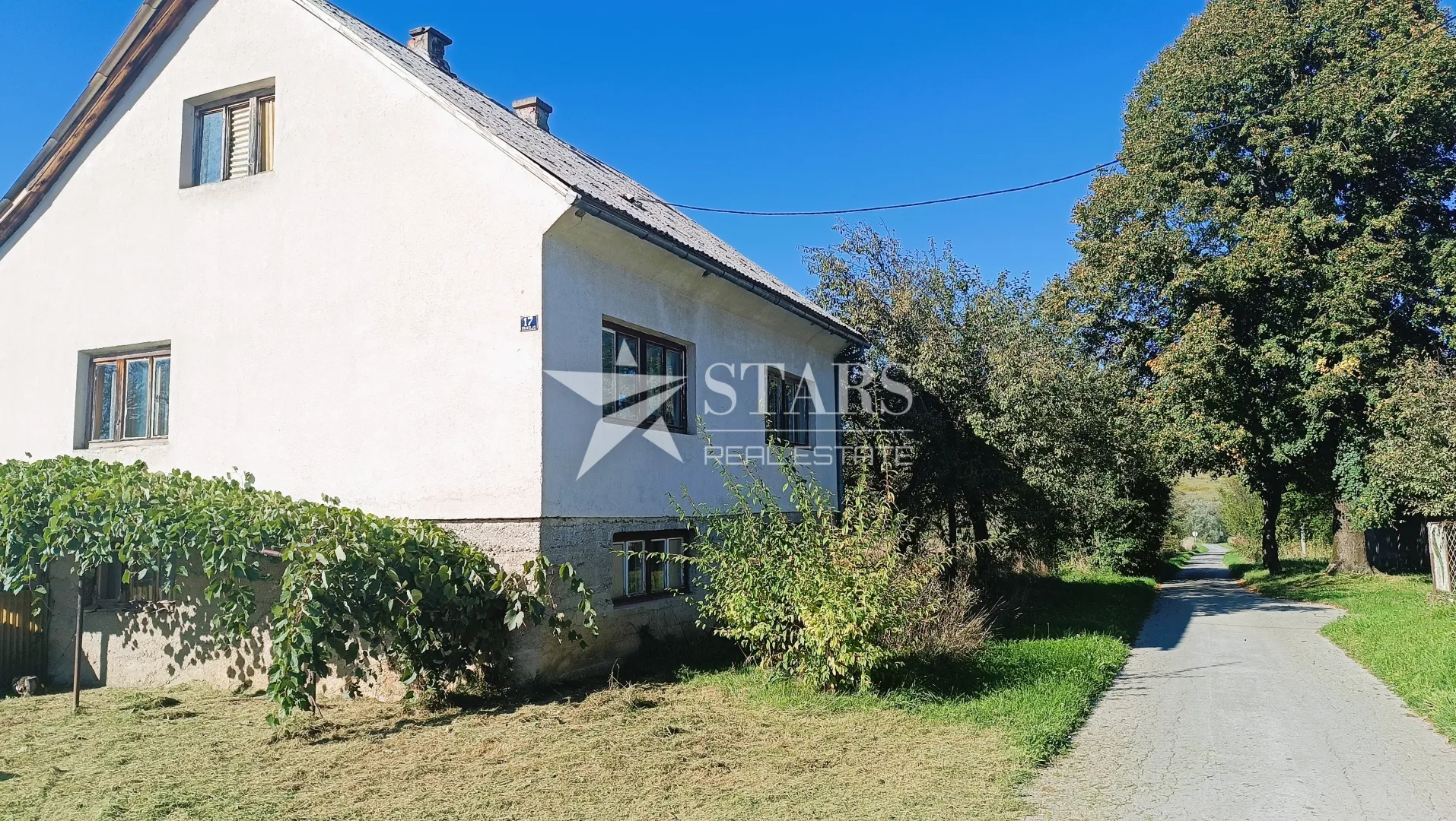 plaški - na prodaju imanje za adaptaciju u blizini centra - slika 3