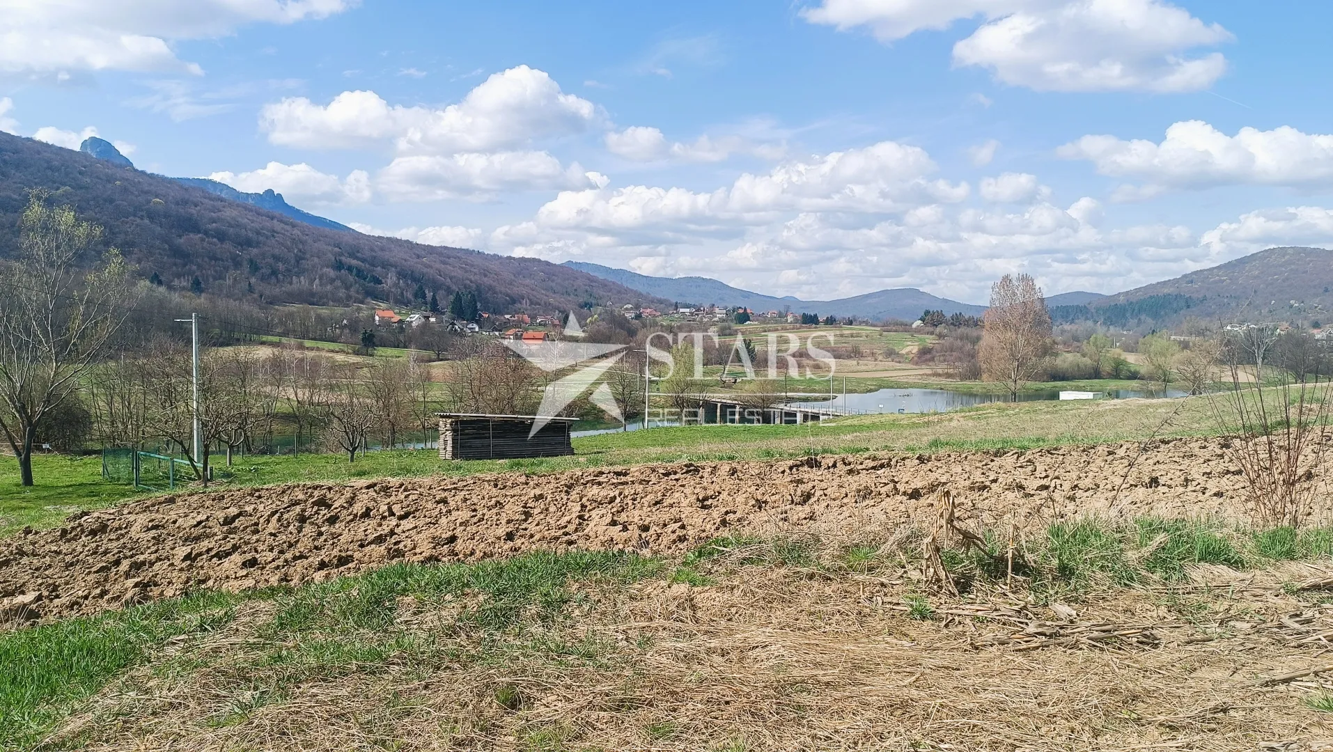 ogulin - u ponudi je građevinsko zemljište ukupne površine 1.374 m² - slika 3