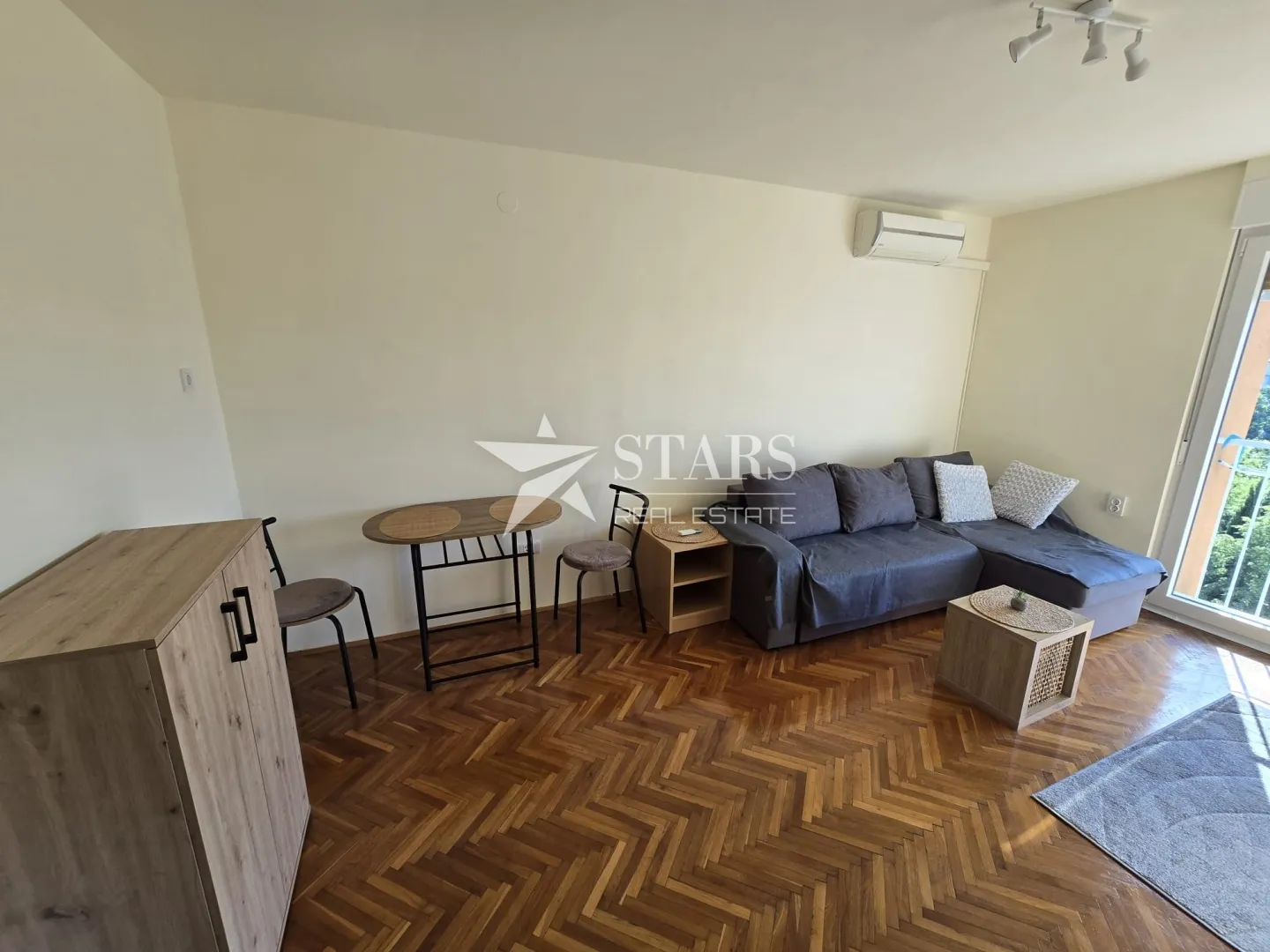 rijeka, krnjevo – uređena garsonijera s pogledom na more za dugoročni najam - slika 2